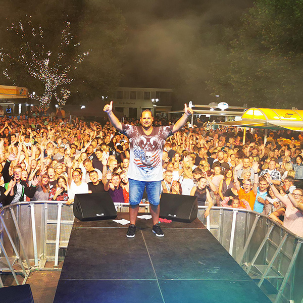 deejay-biene-mallorca-party-dj-buchen